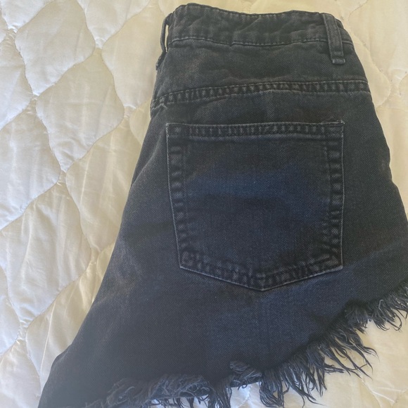 Black Ripped Festival Shorts - Picture 4 of 5